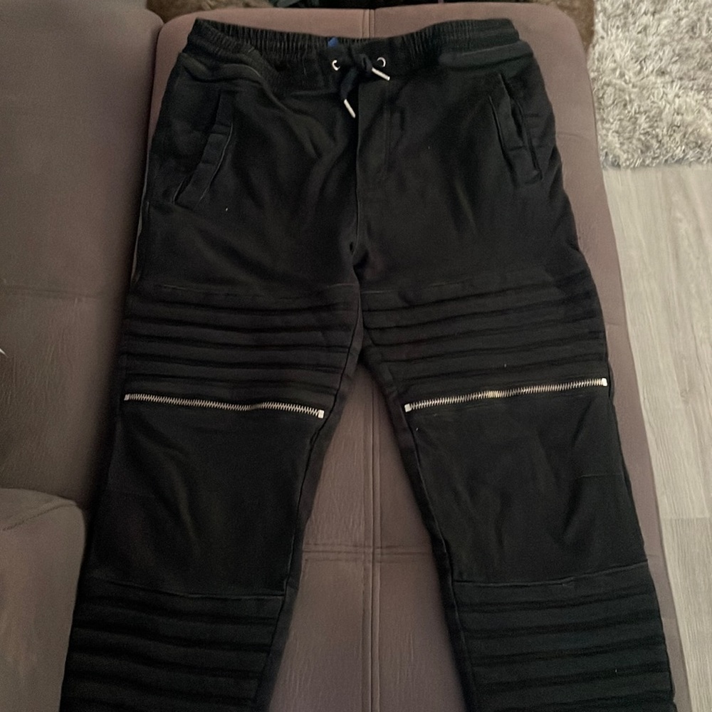 DIVIDED H&M Black Pants Jogger Style Waist Size 30